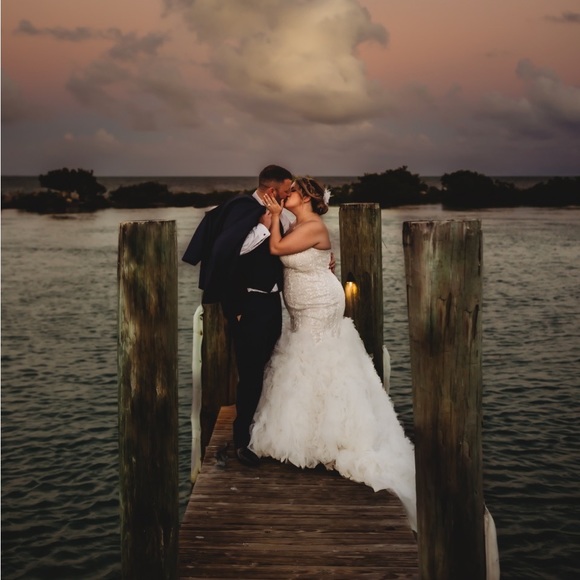 Meet your Posher, Bethany - Picture 2 of 2